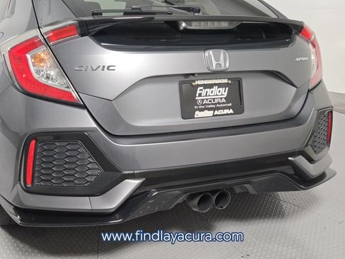 Used 2017 Honda Civic Sport image 6