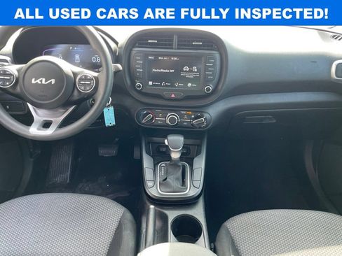 Used 2025 Kia Soul LX FWD image 11