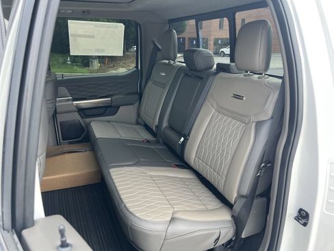 New 2026 Ford F450 Platinum w/ Platinum Plus Package AWD/4WD image 20
