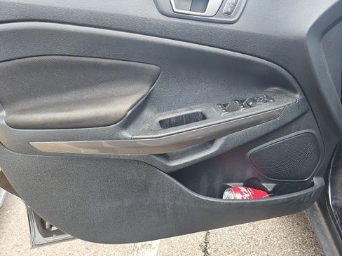 Used 2020 Ford EcoSport SE image 12