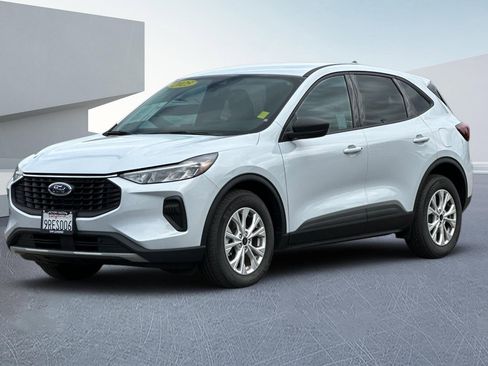 Used 2025 Ford Escape Active image 9