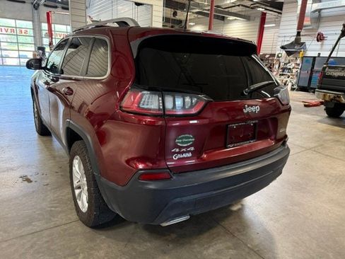 Used 2019 Jeep Cherokee Latitude w/ Popular Appearance Group AWD/4WD image 26