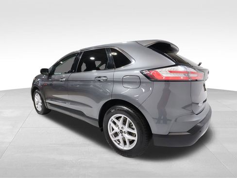 Used 2024 Ford Edge SEL image 2