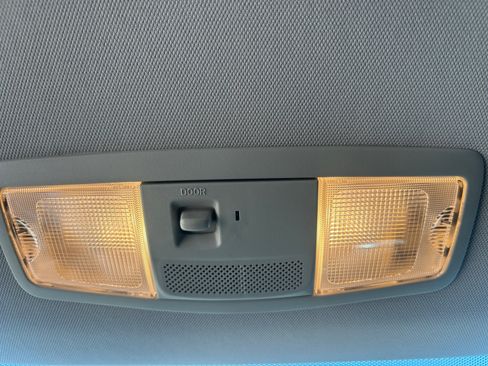 Used 2019 Mitsubishi Outlander ES FWD image 24