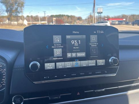 Used 2024 Mitsubishi Outlander SE image 20