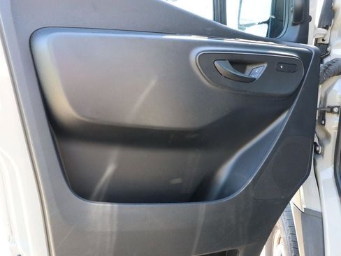 Used 2024 Mercedes-Benz Sprinter 2500 image 10