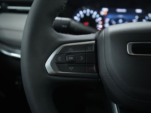 Used 2024 Jeep Compass Limited image 26