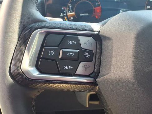 Used 2025 Ford Mustang GT Premium RWD image 15