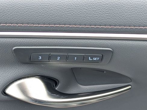 Certified 2025 Lexus ES 300h w/ Luxury Package image 22