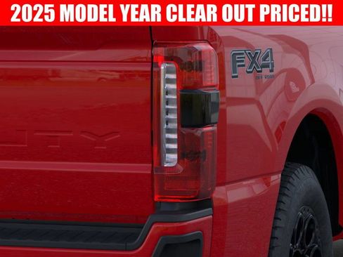 New 2025 Ford F250 Lariat w/ Lariat Ultimate Package image 21