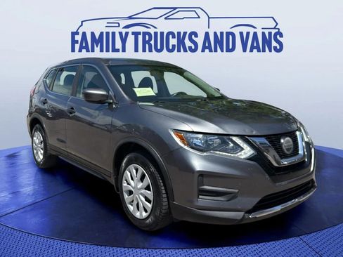 Used 2018 Nissan Rogue S FWD image 7