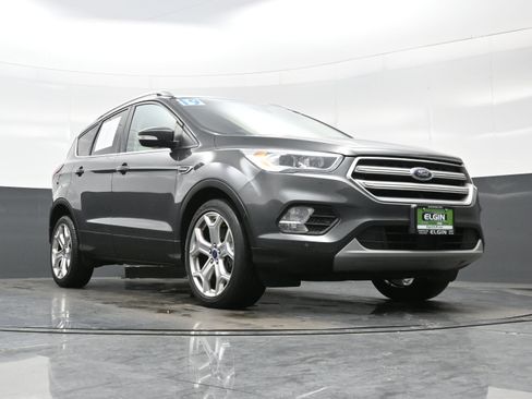 Used 2019 Ford Escape Titanium image 32