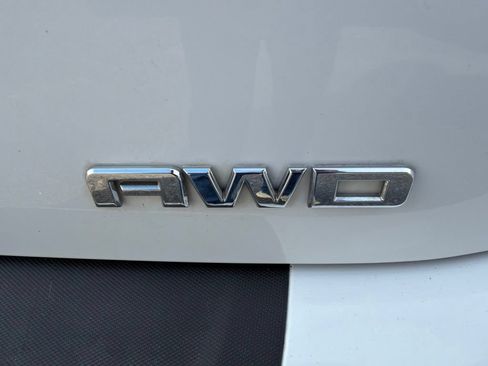 Used 2017 GMC Terrain SLE AWD/4WD image 7
