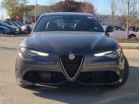 Used 2022 Alfa Romeo Giulia Ti image 4