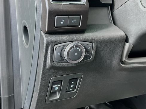 Used 2020 Ford Expedition Limited w/ Equipment Group 303A image 29