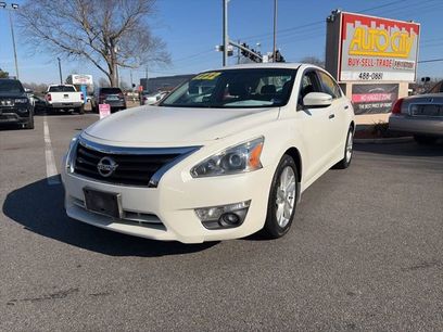Used 2013 Nissan Altima 2.5 SL w/ 2.5 Moonroof Pkg