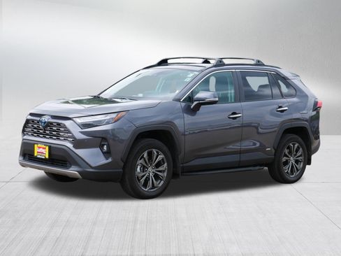Used 2023 Toyota RAV4 Limited AWD/4WD image 3