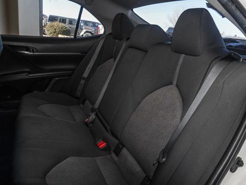 Used 2022 Toyota Camry LE image 36