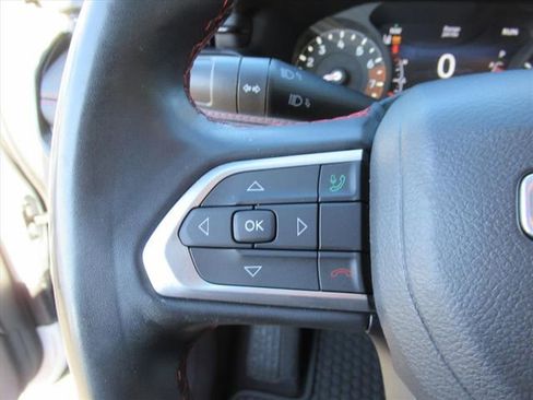 Used 2022 Jeep Compass Trailhawk w/ Trailhawk Convenience Group image 18