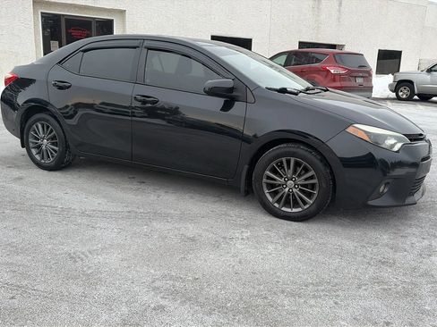 Used 2015 Toyota Corolla LE Premium image 7