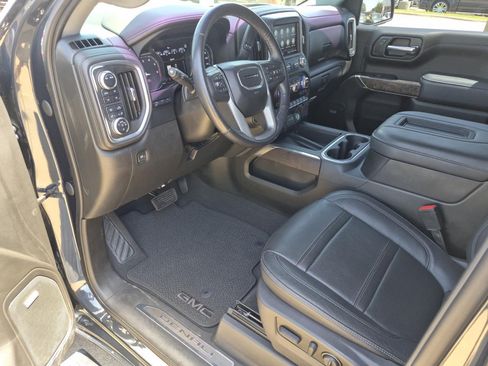 Certified 2022 GMC Sierra 1500 Denali w/ Denali Reserve Package AWD/4WD image 13