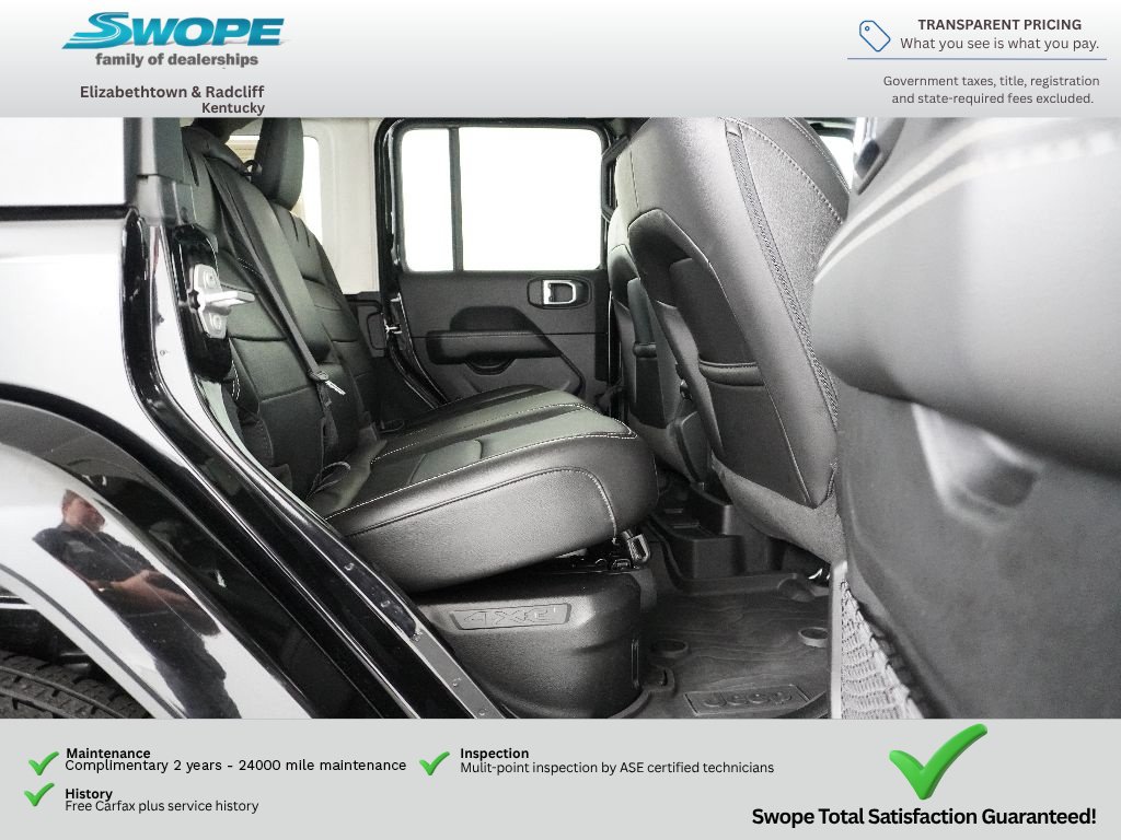 Used 2023 Jeep Wrangler Unlimited Sahara w/ Cold Weather Group AWD/4WD image 10