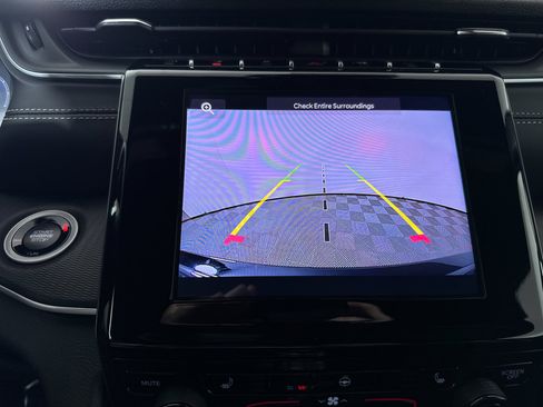 New 2025 Jeep Grand Cherokee Altitude image 7