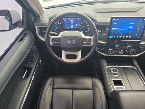 Used 2022 Ford Expedition XLT RWD image 17