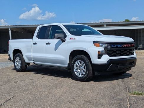 Used 2023 Chevrolet Silverado 1500 W/T w/ WT Value Package AWD/4WD image 2