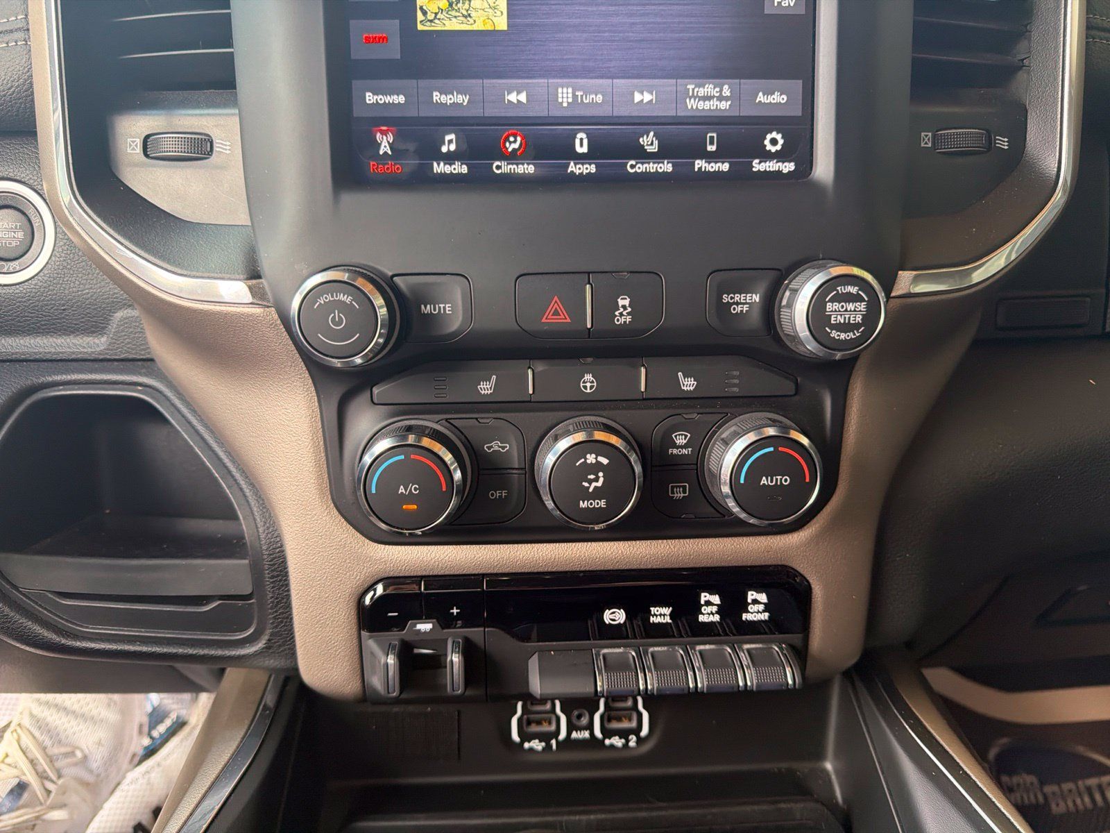 Used 2021 RAM 2500 Laramie w/ Chrome Appearance Group RWD image 18