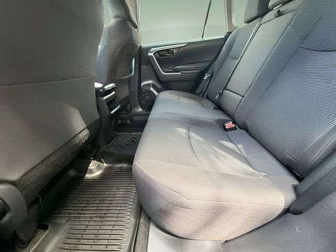Used 2019 Toyota RAV4 LE w/ All Weather Liner Package AWD/4WD image 12