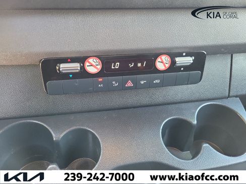 Used 2025 Mercedes-Benz Sprinter 2500 image 33
