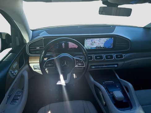 Used 2021 Mercedes-Benz GLE 350 w/ 3rd Row Seat Package image 22