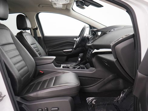 Used 2017 Ford Escape Titanium AWD/4WD image 11