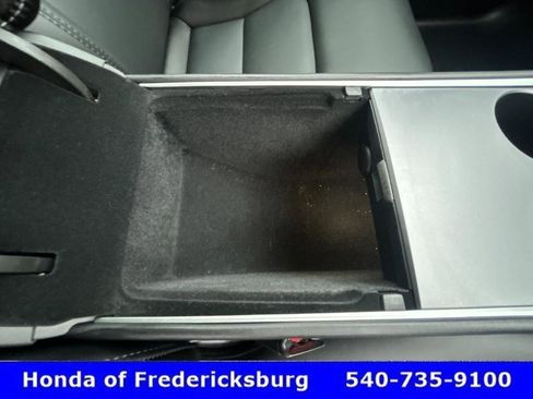 Used 2024 Tesla Model Y Performance image 23