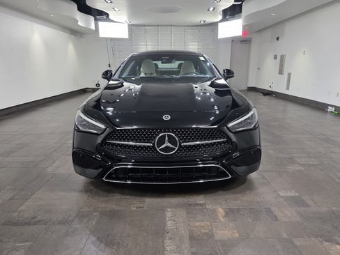 Used 2024 Mercedes-Benz CLE 300 4MATIC Coupe image 2