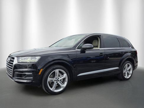 Used 2019 Audi Q7 3.0T Prestige AWD/4WD image 3