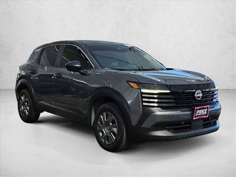 Used 2025 Nissan Kicks S AWD/4WD image 3
