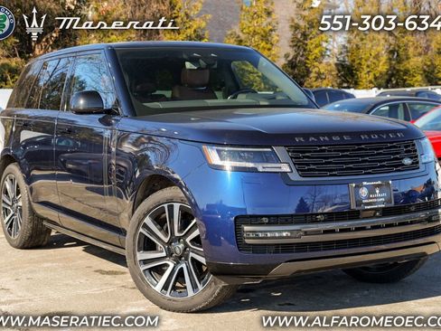 Used 2023 Land Rover Range Rover SE image 1