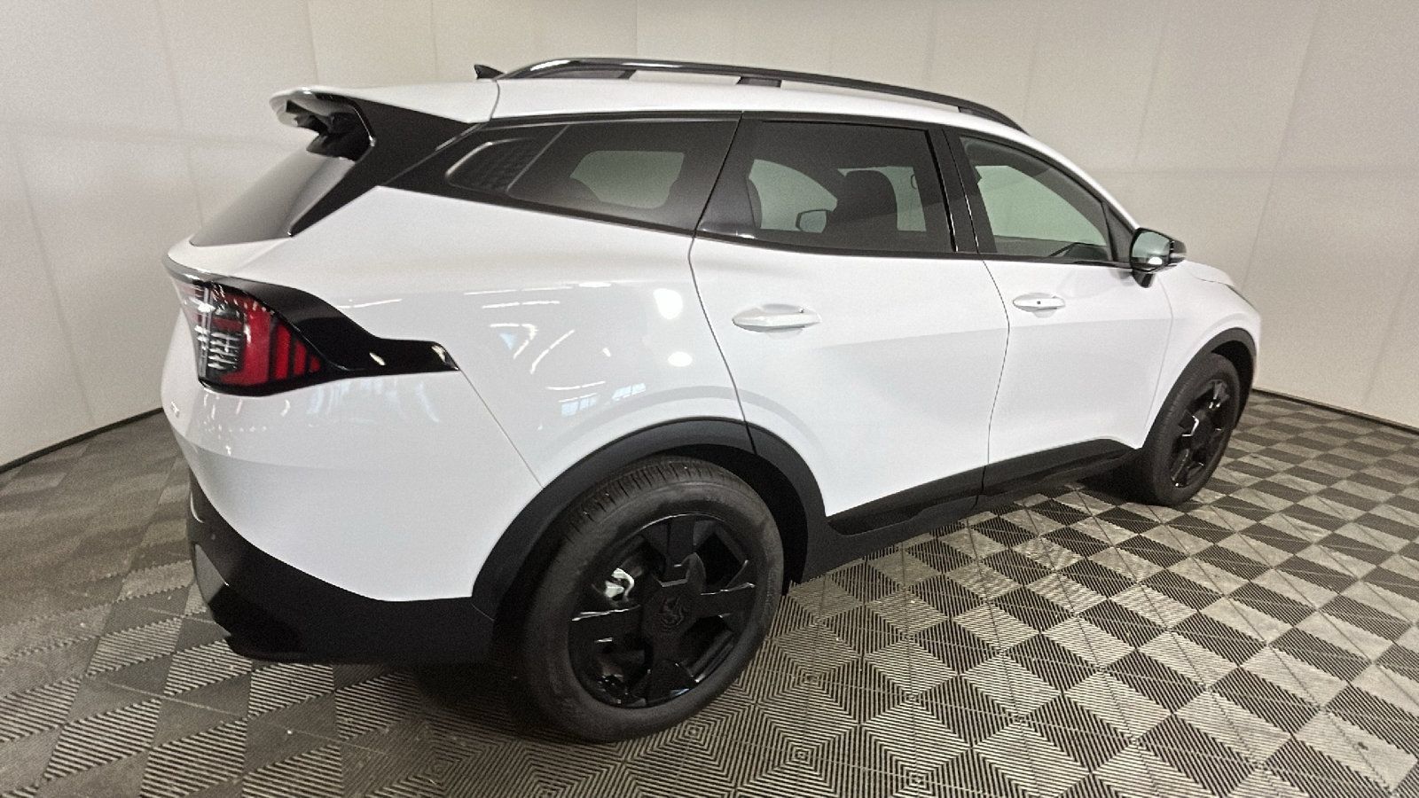 Used 2026 Kia Sportage X-Line w/ X-Line Premium Package AWD/4WD image 3