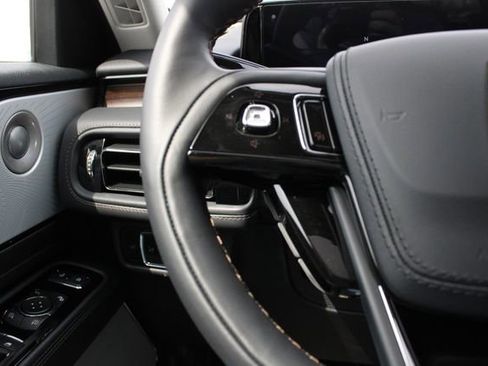 New 2026 Lincoln Aviator Reserve AWD/4WD image 42