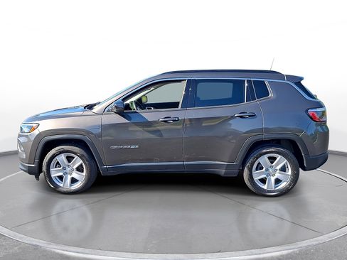 Used 2022 Jeep Compass Latitude w/ Convenience Group FWD image 5