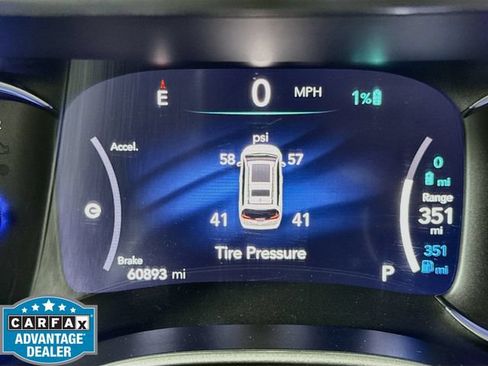 Used 2024 Chrysler Pacifica Limited FWD image 12