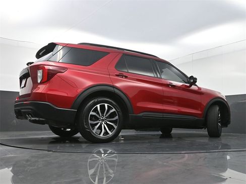 Used 2020 Ford Explorer ST w/ Premium Technology Package image 33