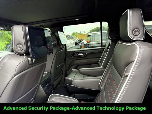 New 2025 GMC Yukon XL AT4 Ultimate image 12