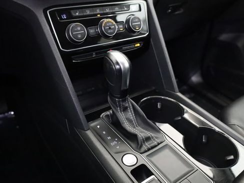 Used 2023 Volkswagen Atlas SE FWD image 26