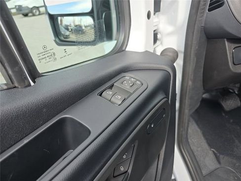 New 2025 Mercedes-Benz Sprinter 2500 image 17