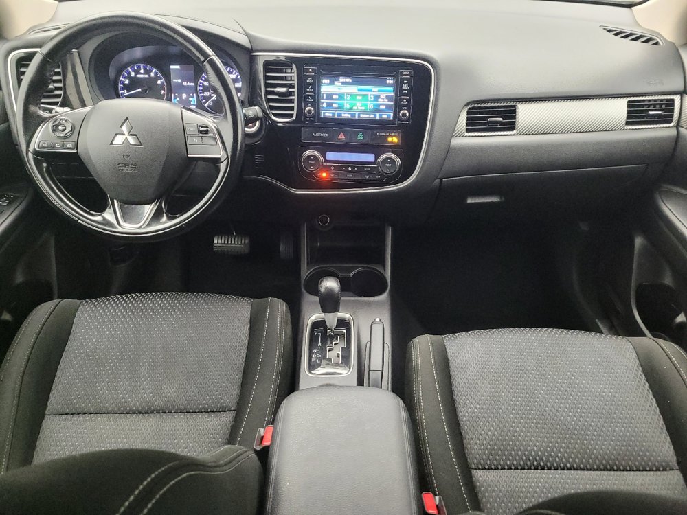 Used 2016 Mitsubishi Outlander SE AWD/4WD image 22