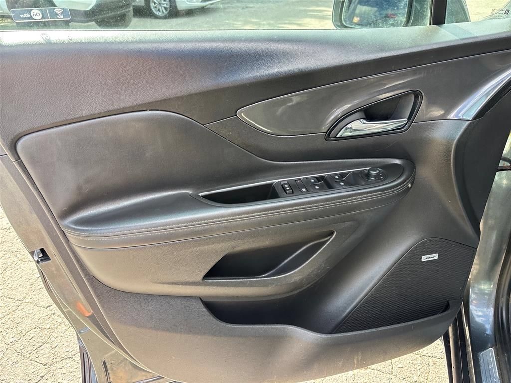 Used 2018 Buick Encore Premium AWD/4WD image 17