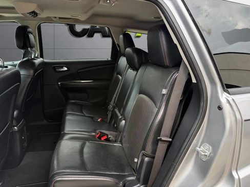 Used 2018 Dodge Journey GT w/ Nav & Sun Group AWD/4WD image 19